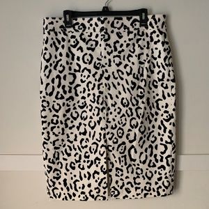 ANN TAYLOR NEEL LENGHT LEOPARD PRINT WOMEN STRETCHY SKIRT